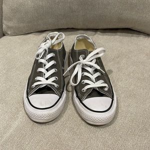 Size 5 gray converse